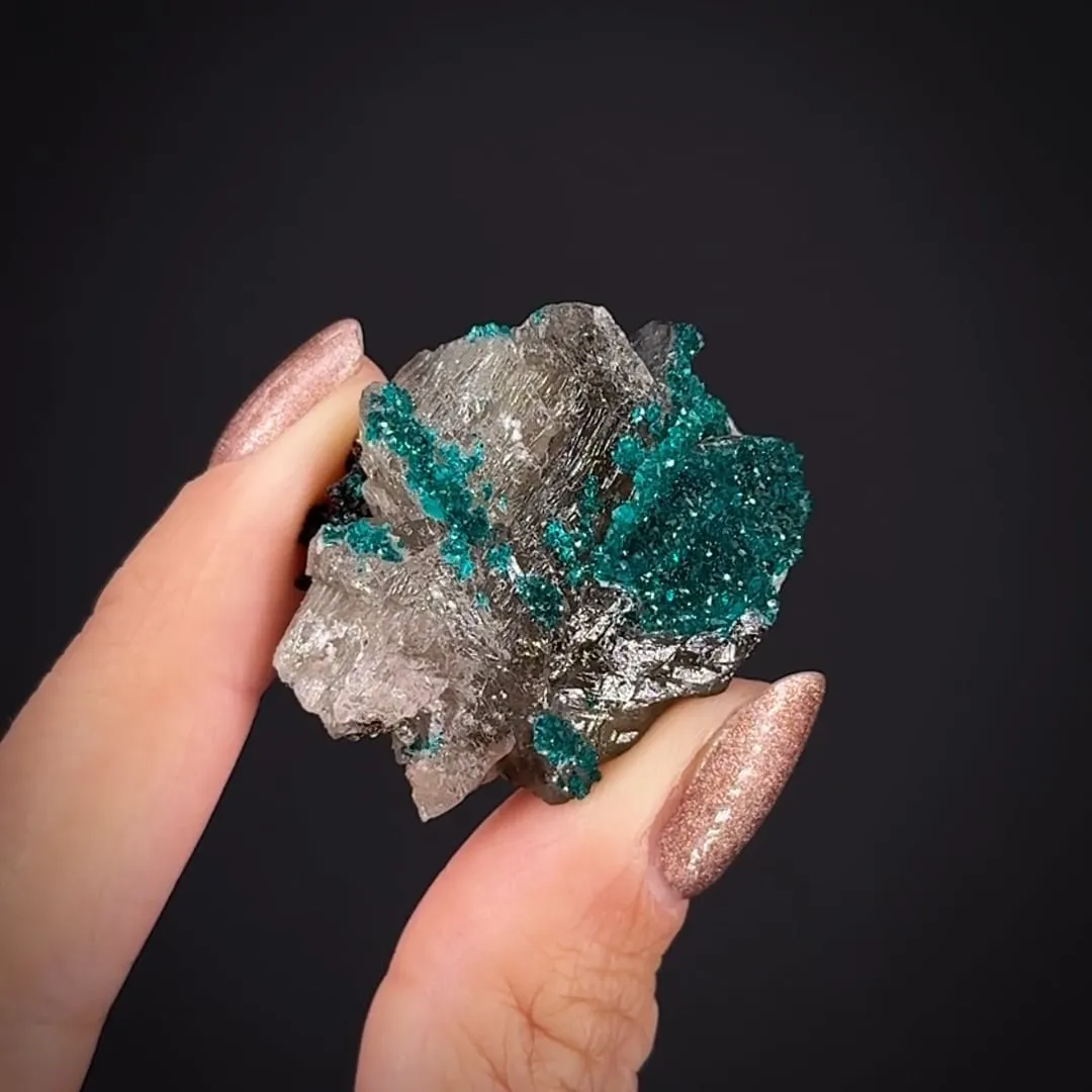 Dioptase on Cerussite - image 2