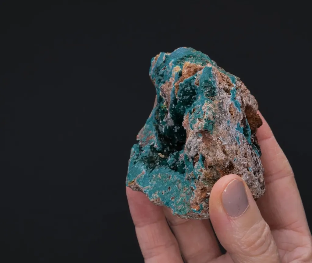 Dioptase on Dolomite - image 2
