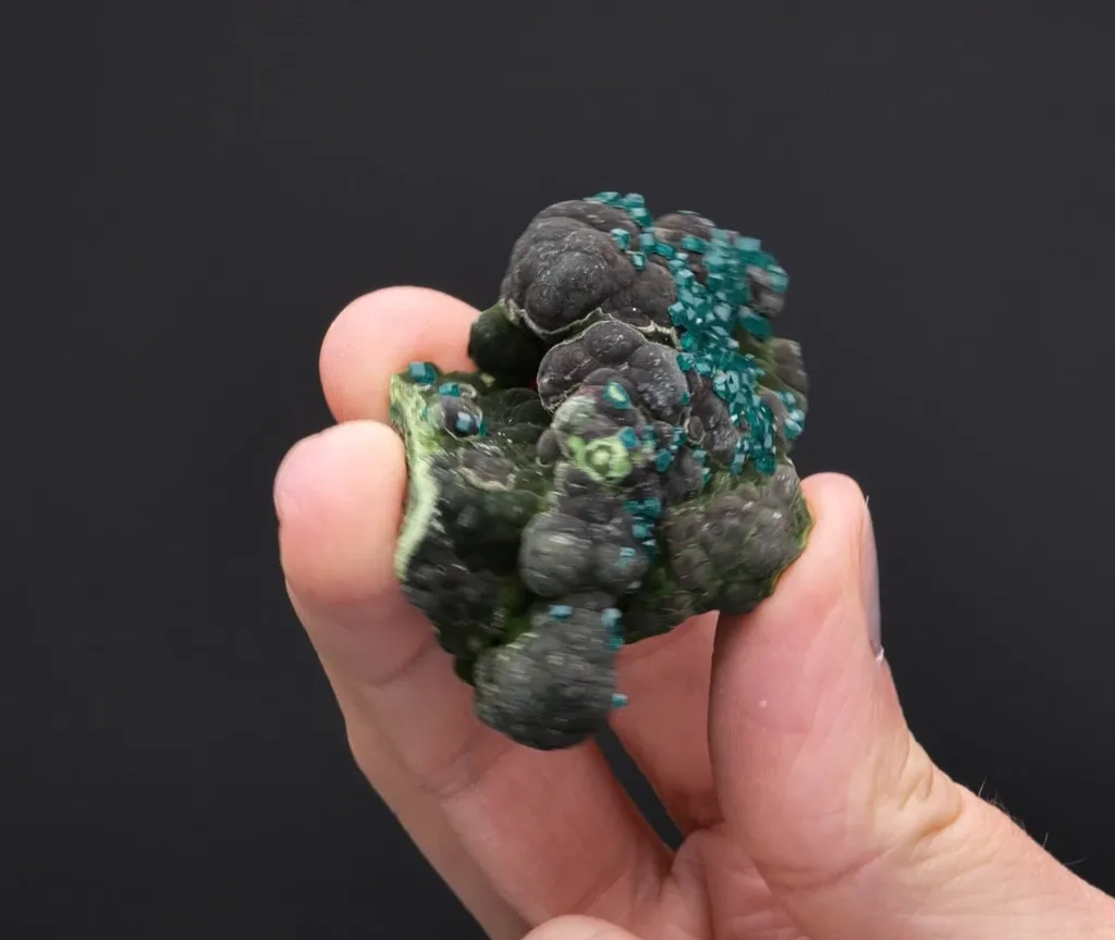 Dioptase on Mottramite - image 2