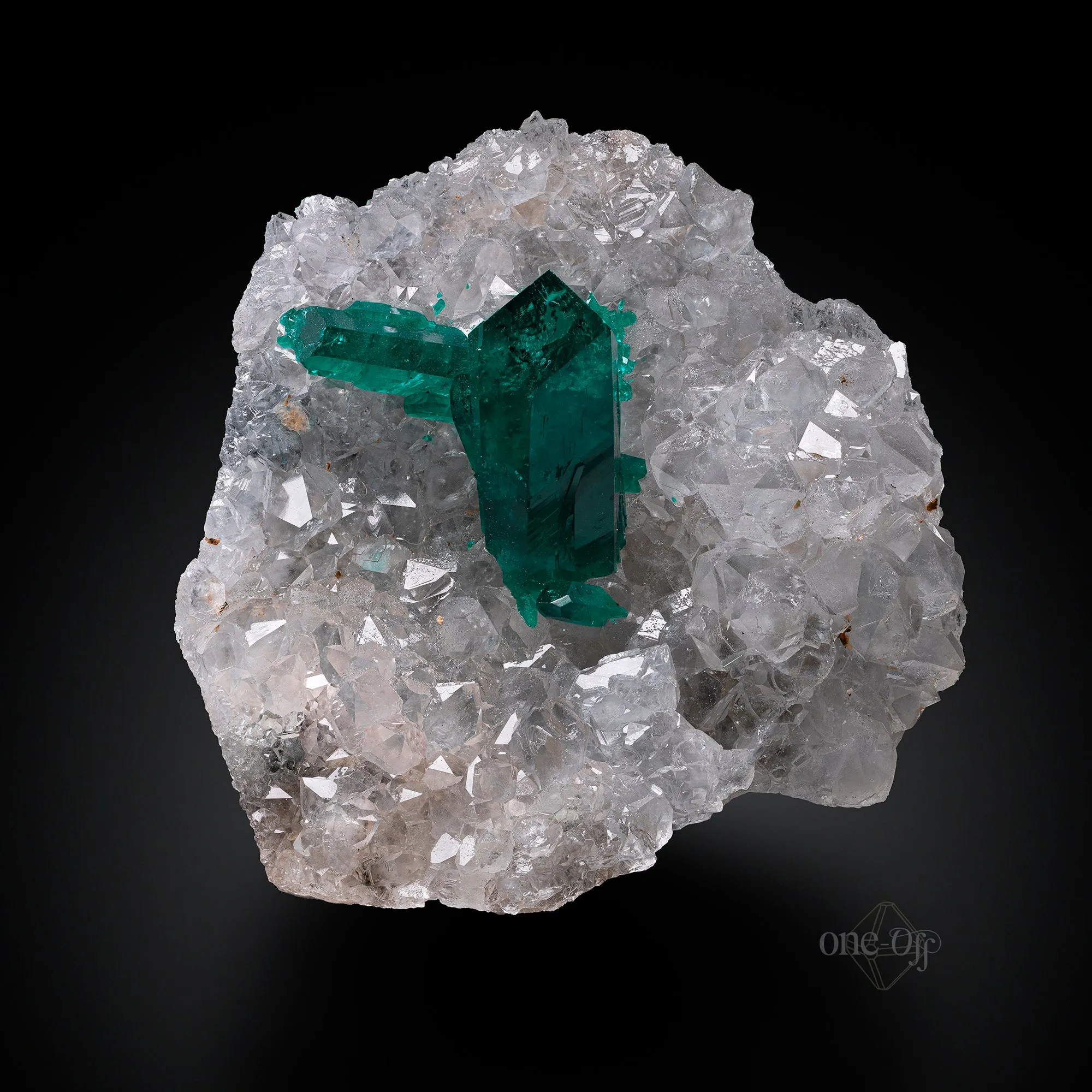 Dioptase on Quartz - image 1