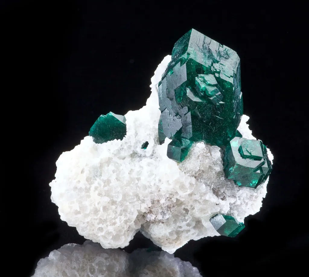 Dioptase on Quartz image