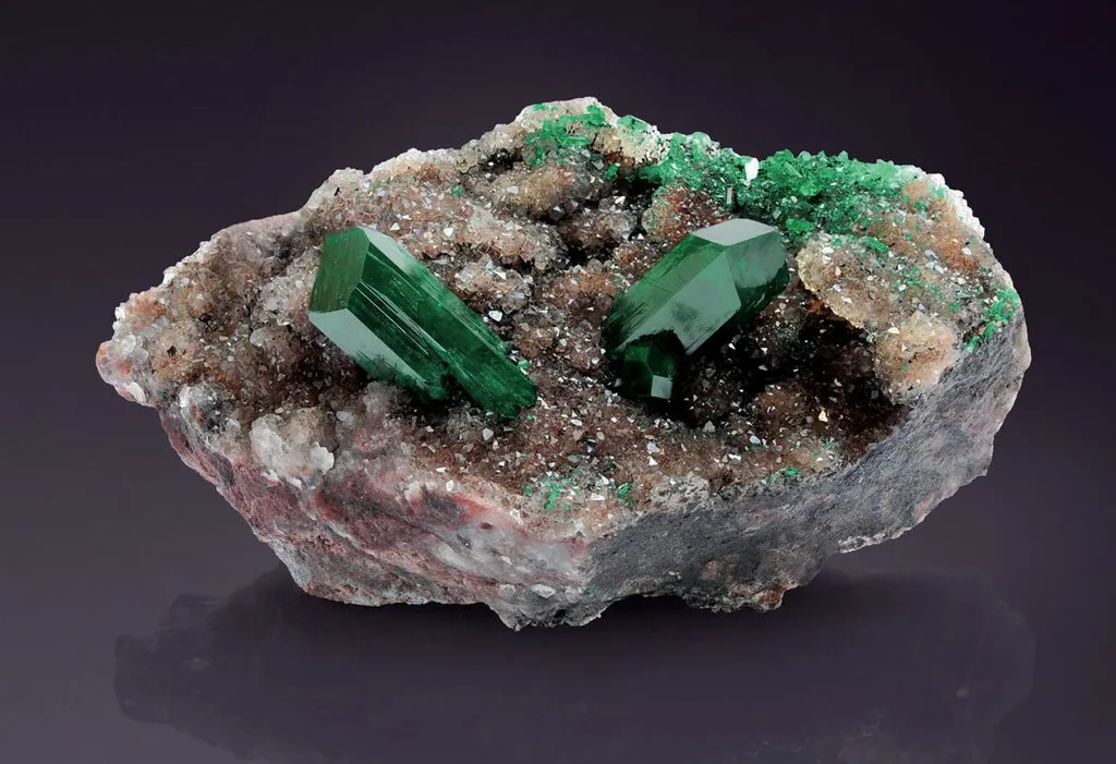 Dioptase on Quartz image
