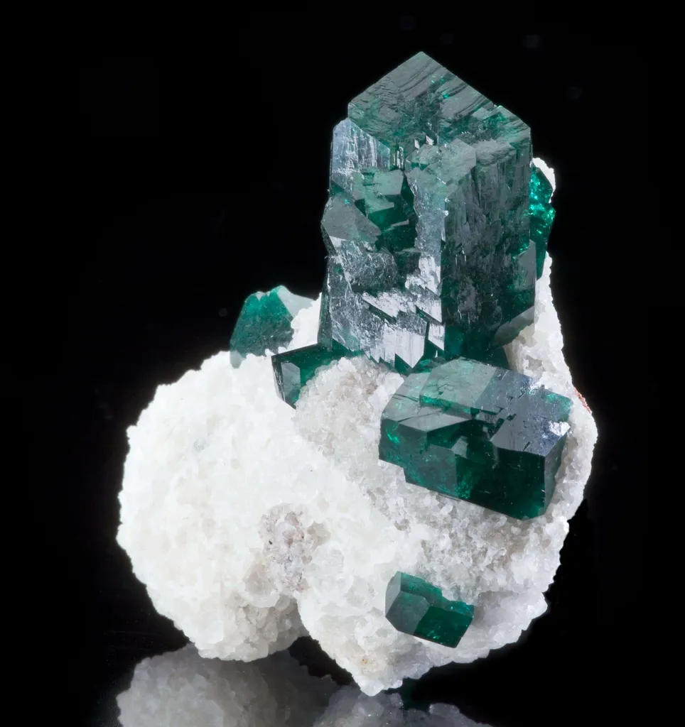 Dioptase on Quartz - image 3