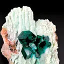 Dioptase on Smithsonite - image 1