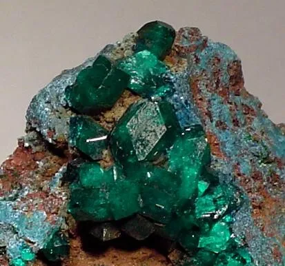 Dioptase, Shattuckite - image 2