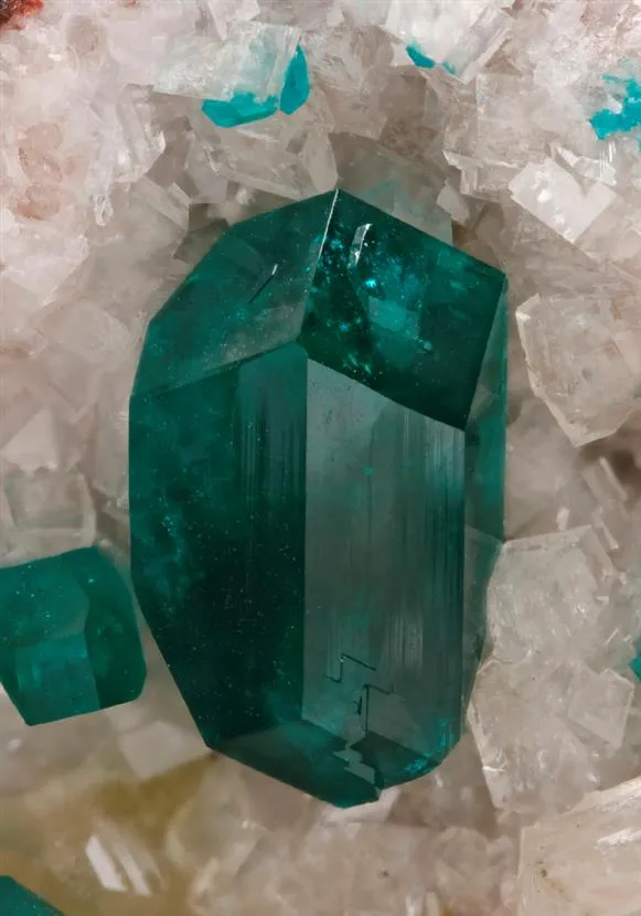 Dioptase with Calcite image