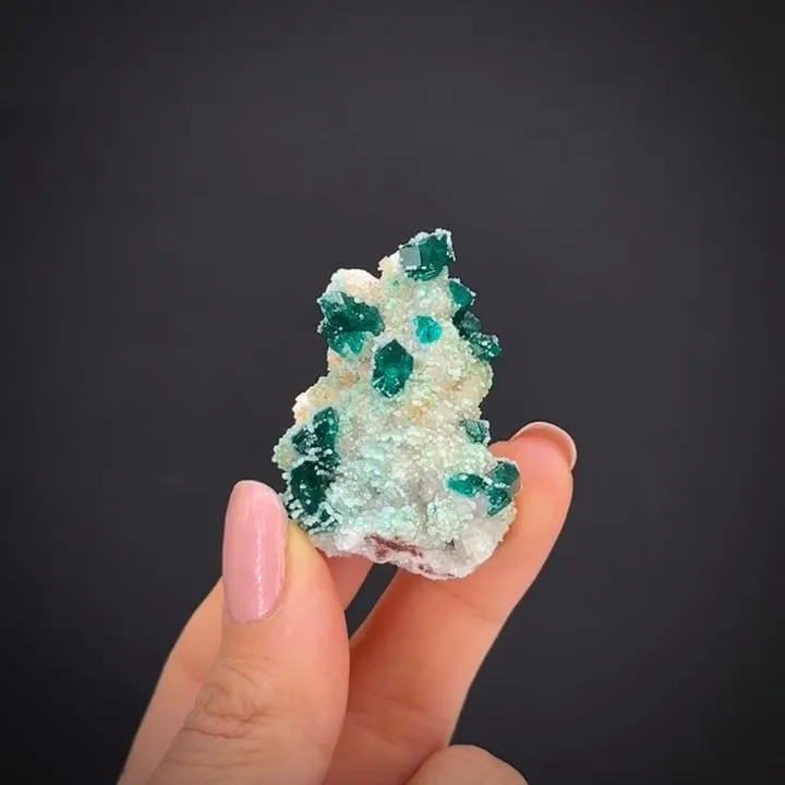 Dioptase with Calcite - image 2
