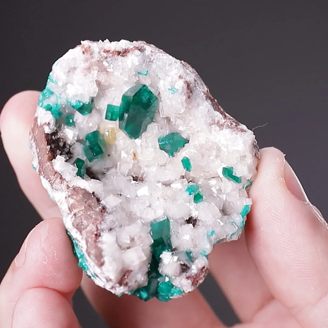 Dioptase with Calcite - image 2