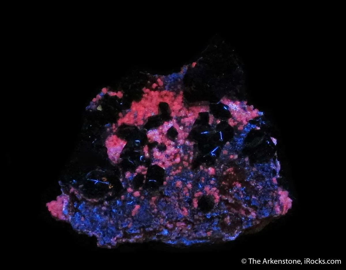 Dioptase with Calcite and Duftite - image 5