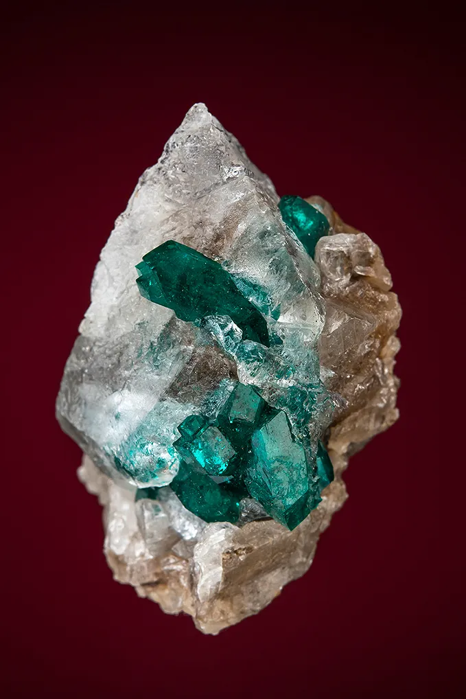 Dioptase with Calcite image