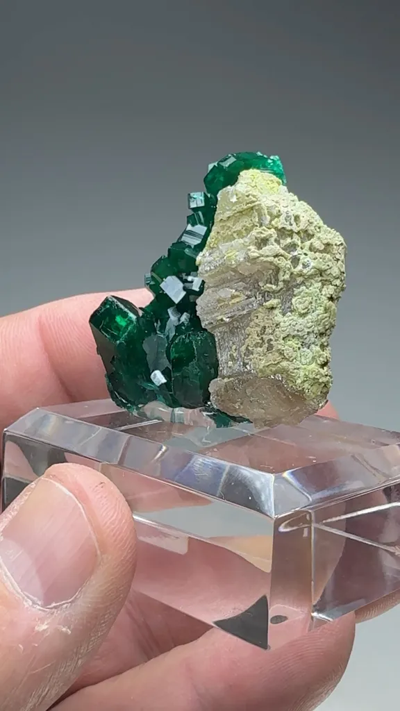 Dioptase with Cerussite - image 2