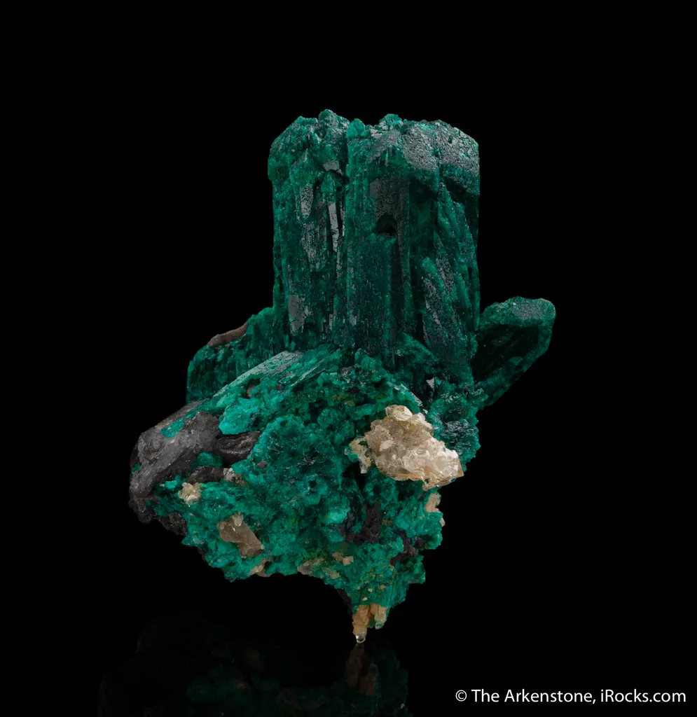 Dioptase with Cerussite image