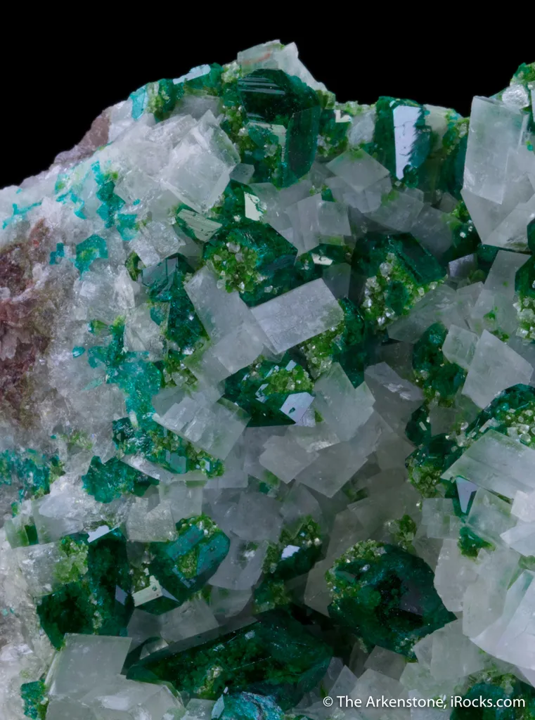 Dioptase with Duftite on Calcite image