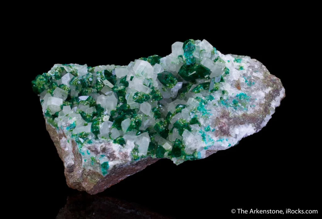 Dioptase with Duftite on Calcite - image 9