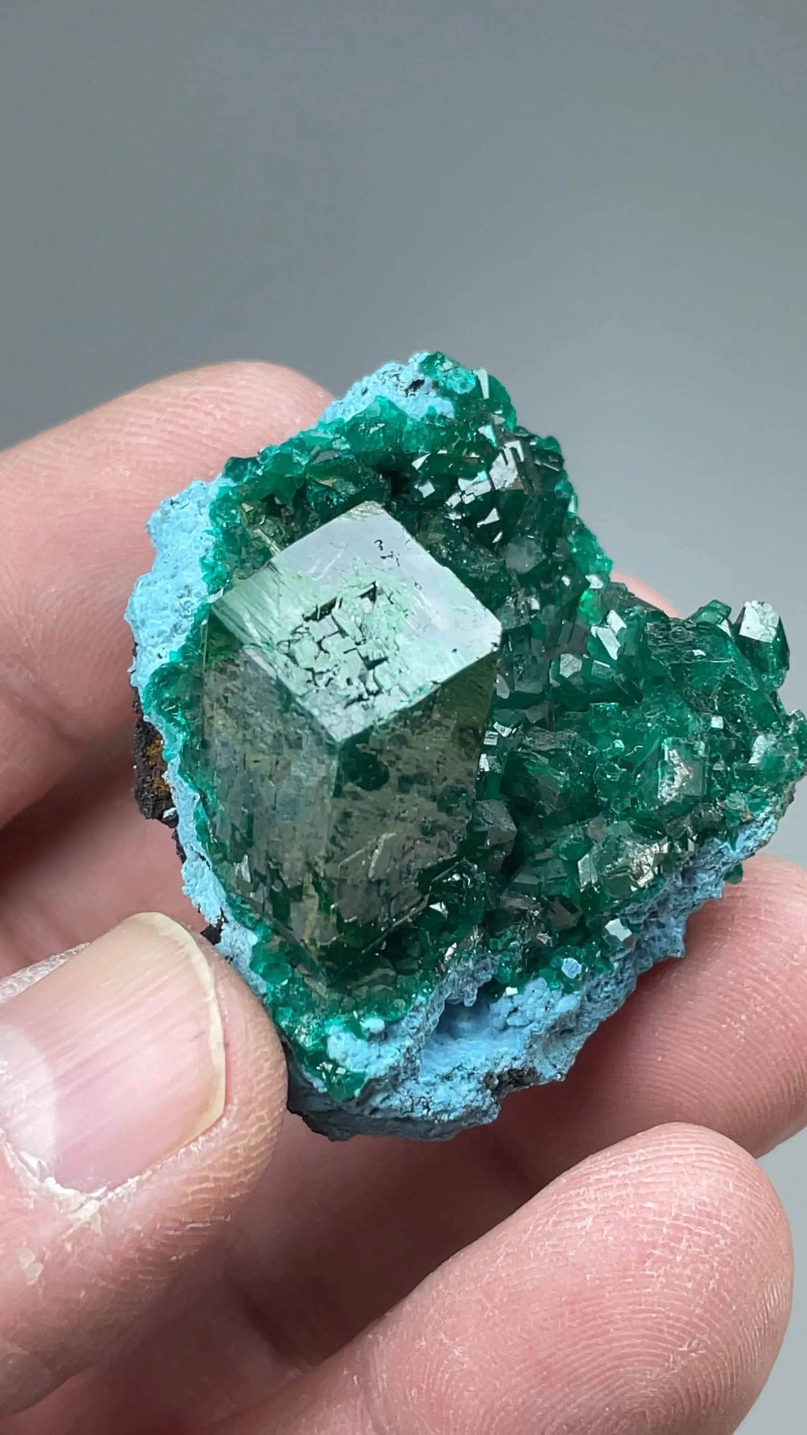 Dioptase with Plancheite - image 2