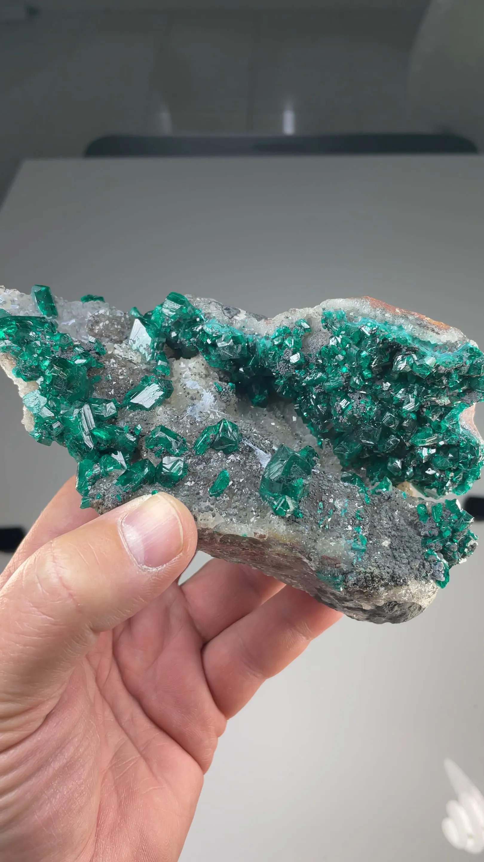Dioptase with Quartz - image 2