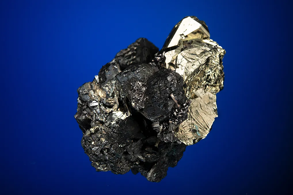 Djurleite on Pyrite - image 3