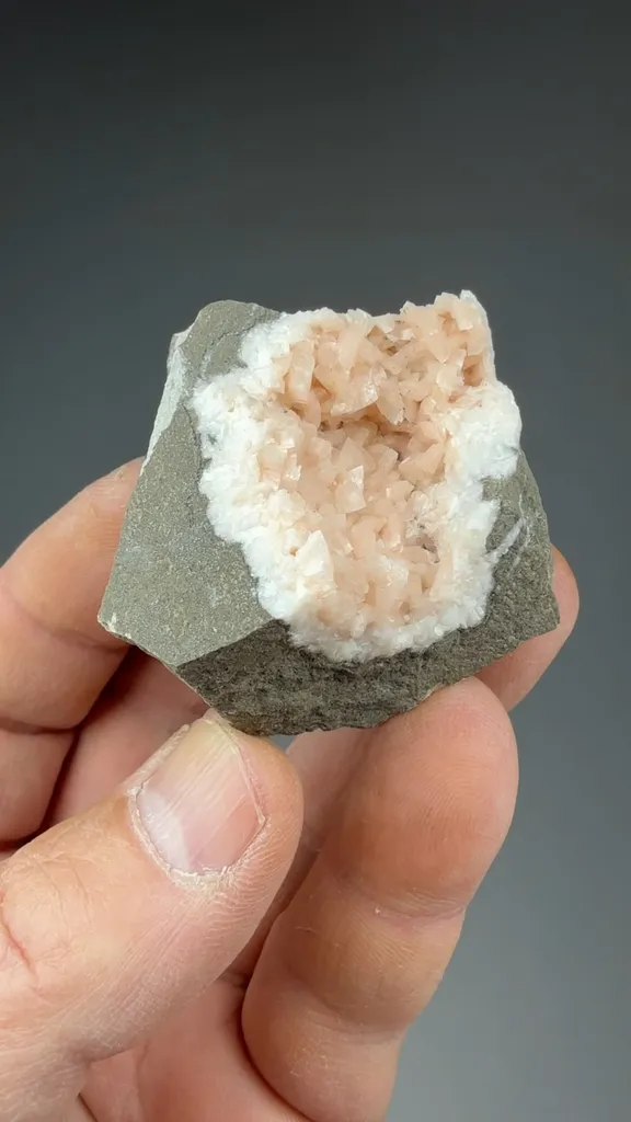 Dolomite - image 2