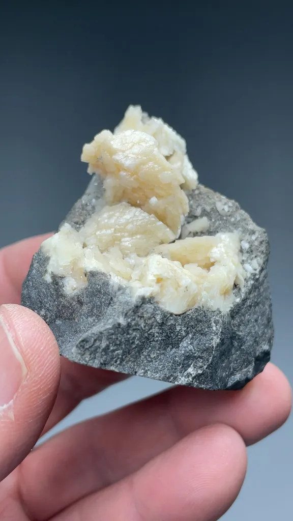 Dolomite - image 2