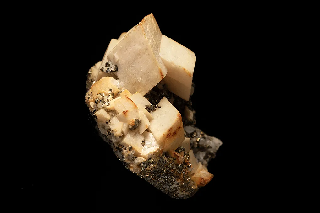 Dolomite - image 4