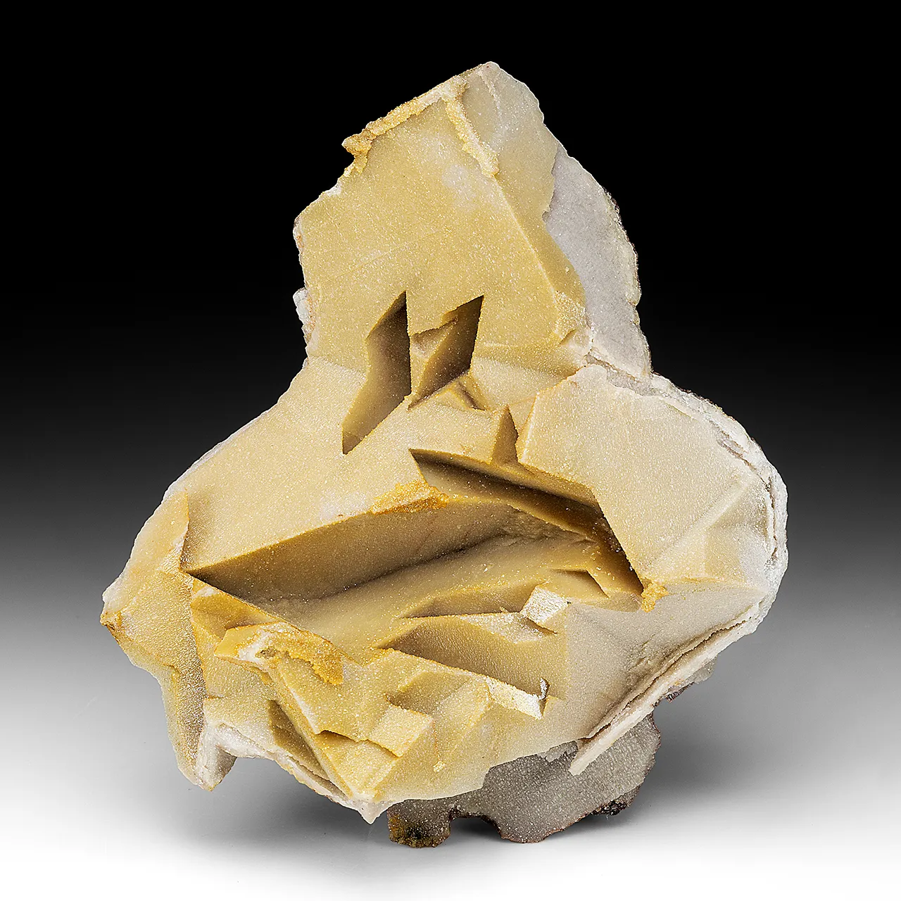 Dolomite cast after Calcite - image 1