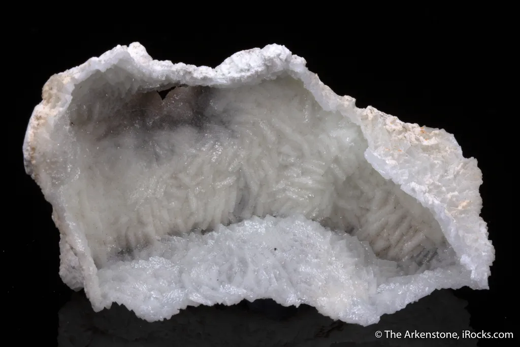Dolomite Cast after Calcite - image 4
