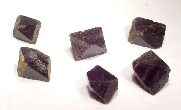 Dolomite, Dolomite (Var: Teruelite) image
