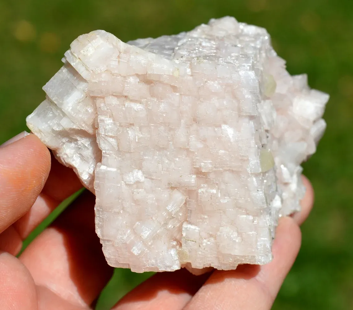 Dolomite var. Cobalto-dolomite & Calcite 330 grams - Bou Azzer East deposit, Drâa-Tafilalet, Morocco - image 2