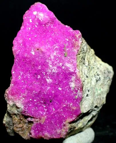 Dolomite (Var: Cobaltoan Dolomite) image