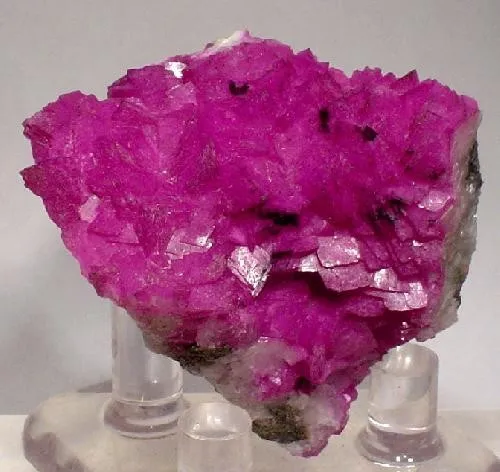 Dolomite (Var: Cobaltoan Dolomite) image