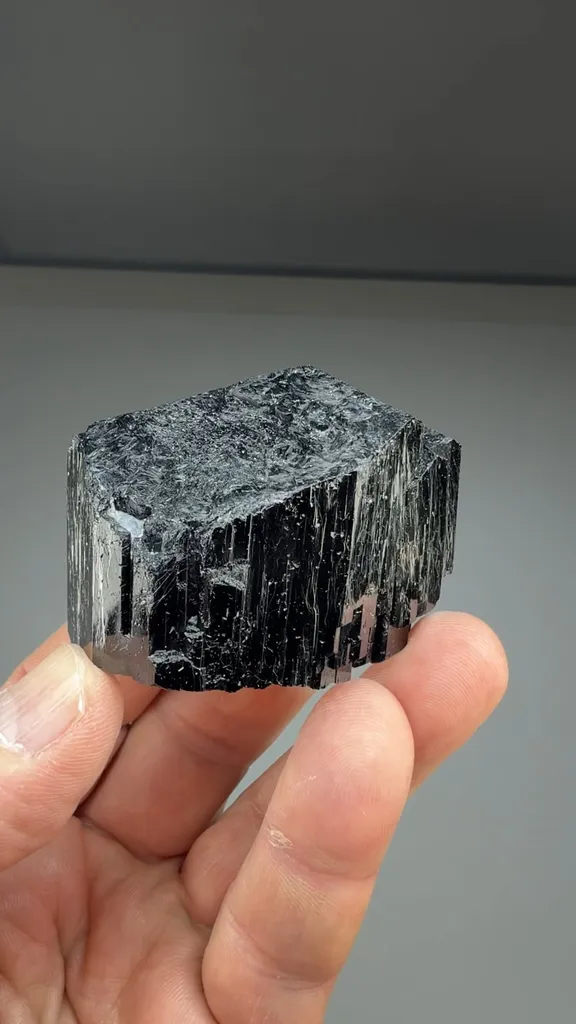 Dravite - image 2