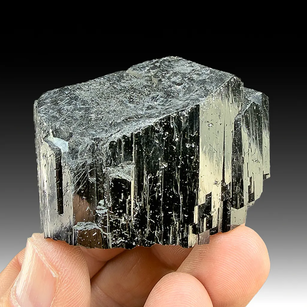 Dravite image