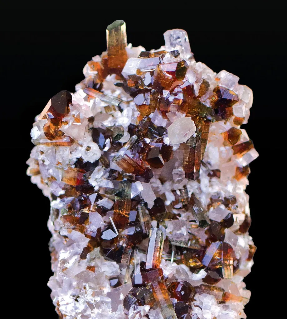 Dravite, Magnesite image
