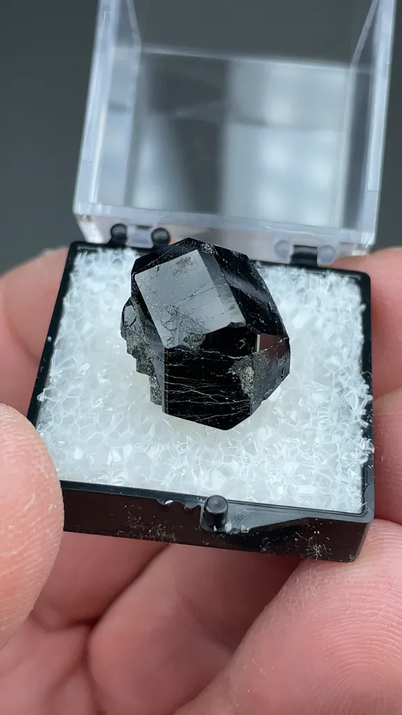 Dravite-Uvite - image 2