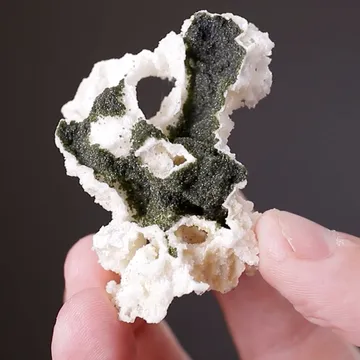 Duftite on Dolomite
