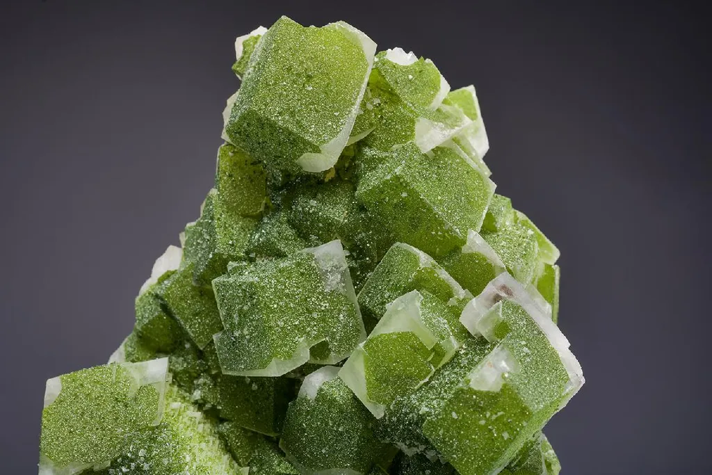 Duftite with Calcite image