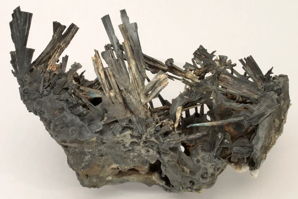 Dyscrasite on NATIVE Arsenic image