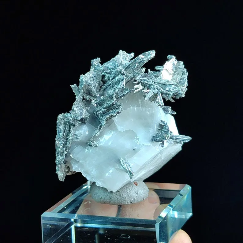 Dyscrasite Silver on Calcite from Maroc, Région Drâa-Tafilalet, Mine Bou Azzer, Bou Azzer - image 4