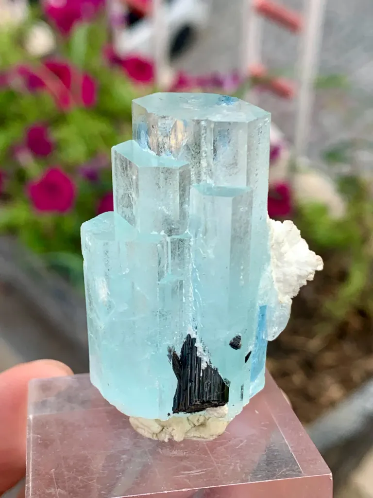 Eceptional Stepwise Blue Aquamarine Crystals Bunch from Pakistan - image 3