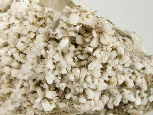 Edingtonite, Calcite - image 2