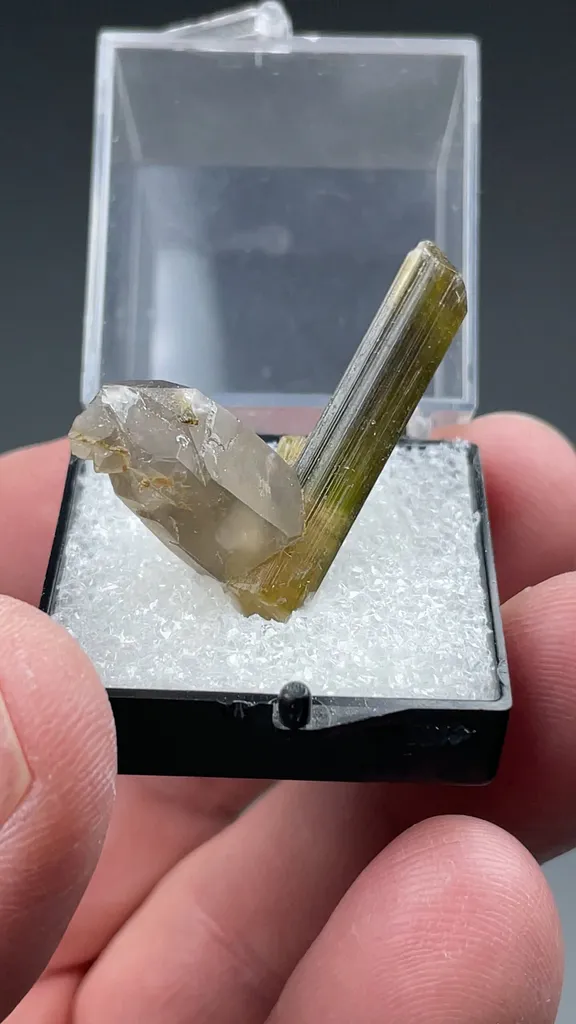 Elbaite - image 2