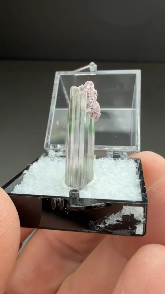 Elbaite - image 2
