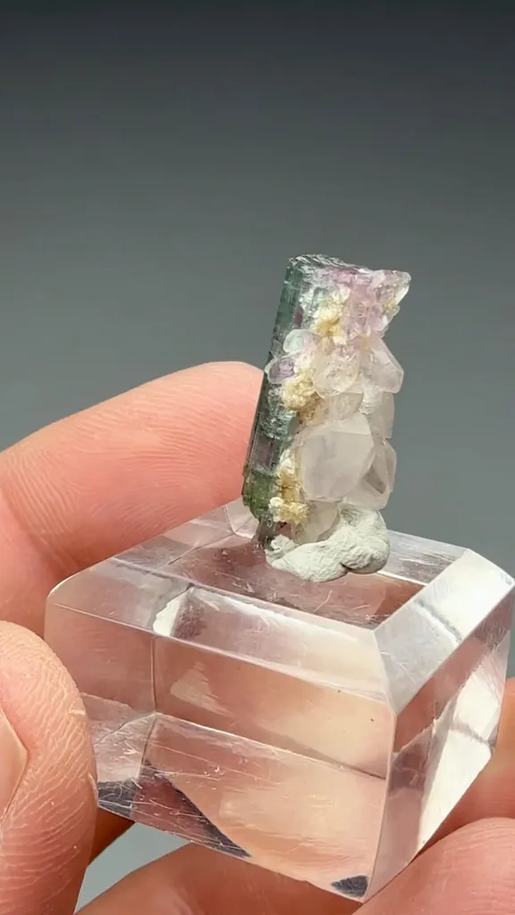 Elbaite - image 2