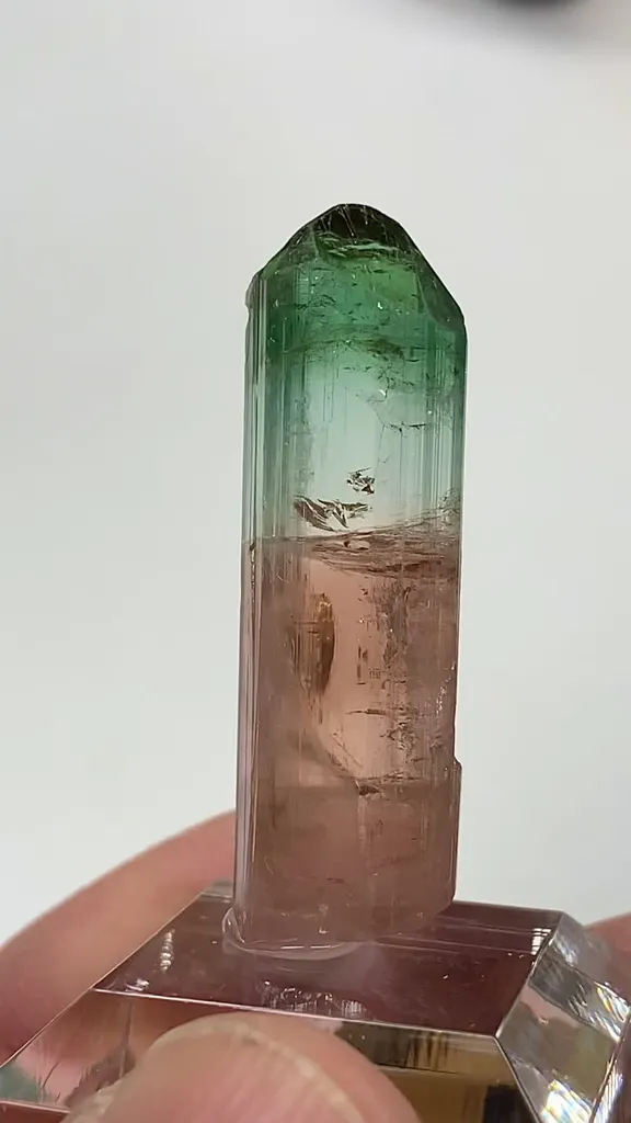 Elbaite (11.11g) - image 2