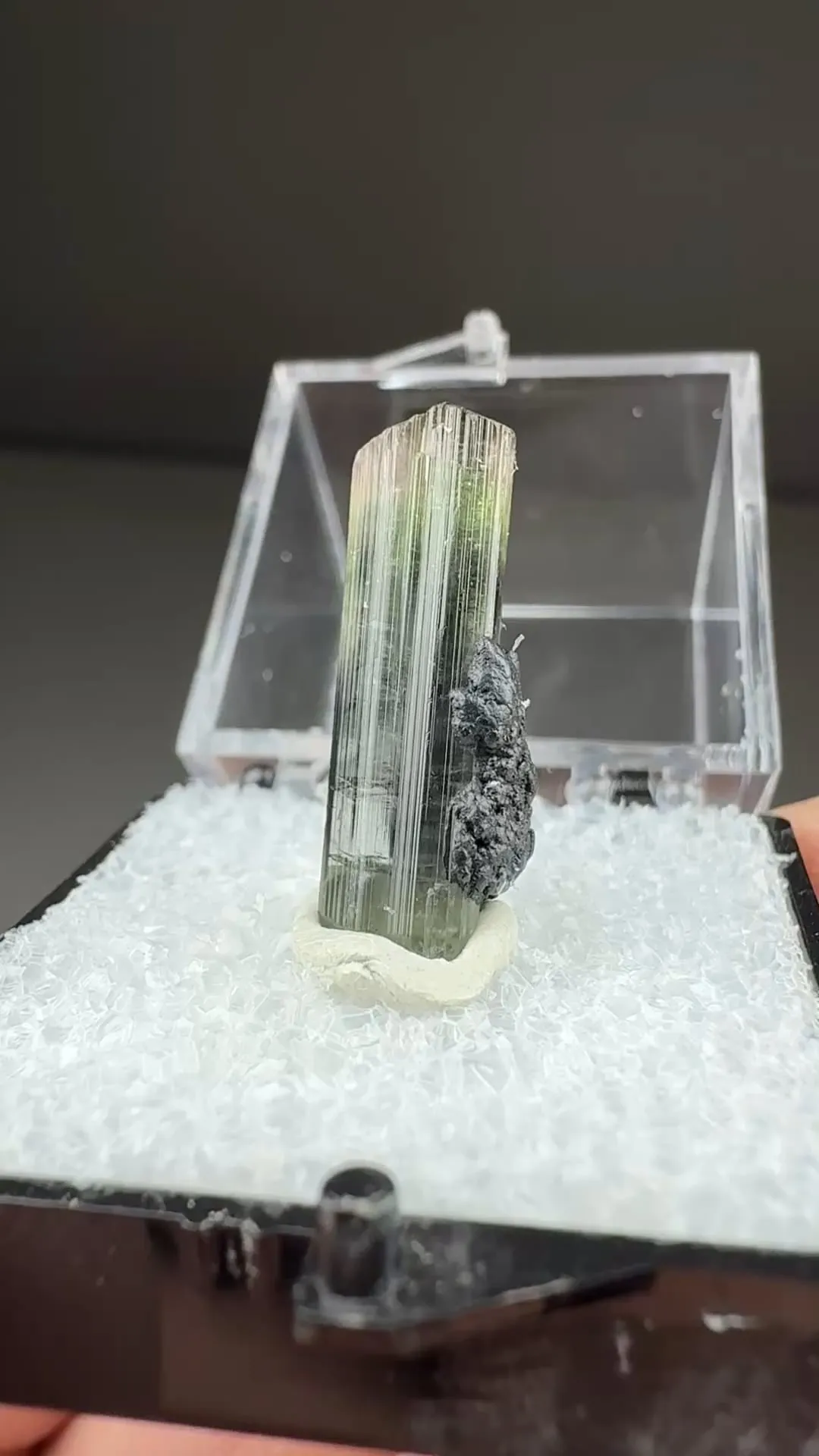 Elbaite (1.68g) - image 2