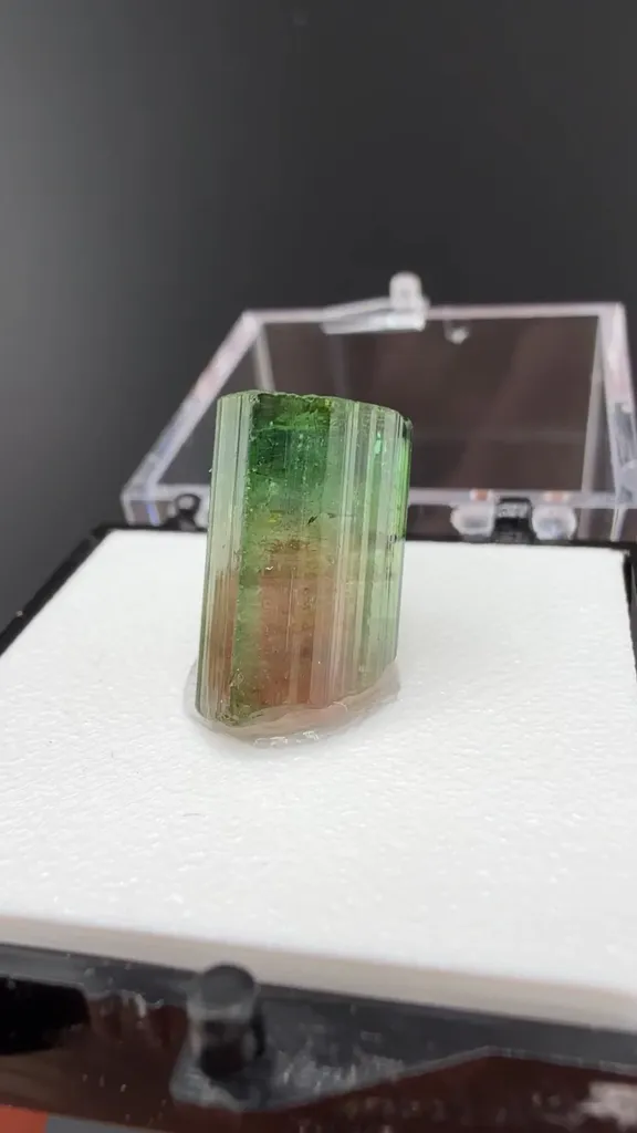 Elbaite (2.37g) image