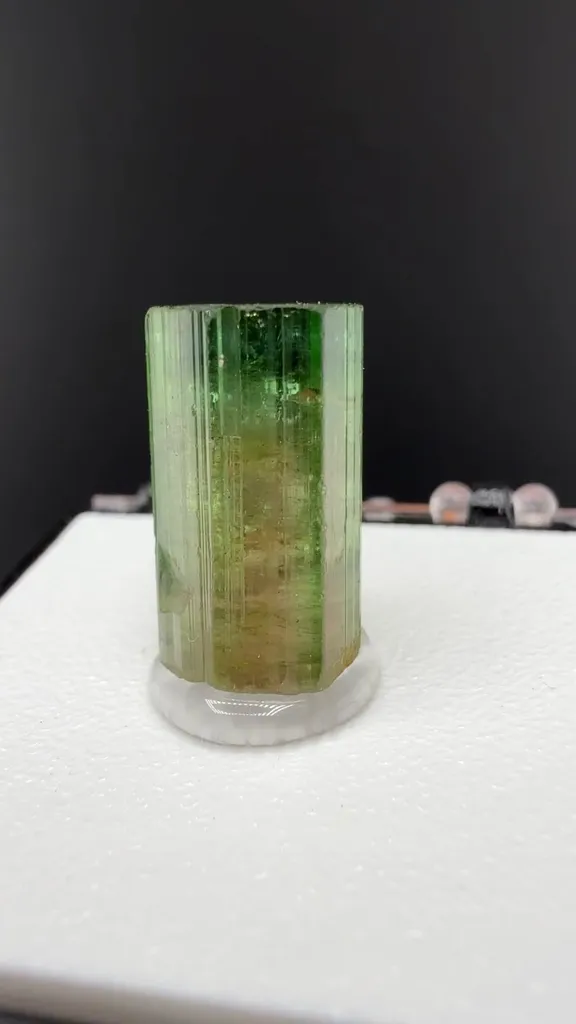 Elbaite (2.61g) - image 1