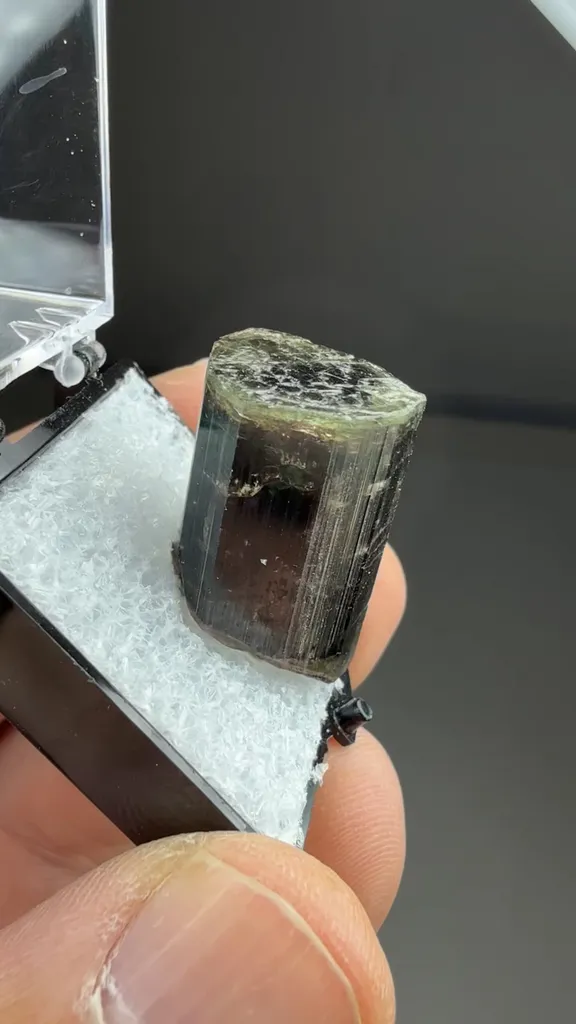 Elbaite - image 2