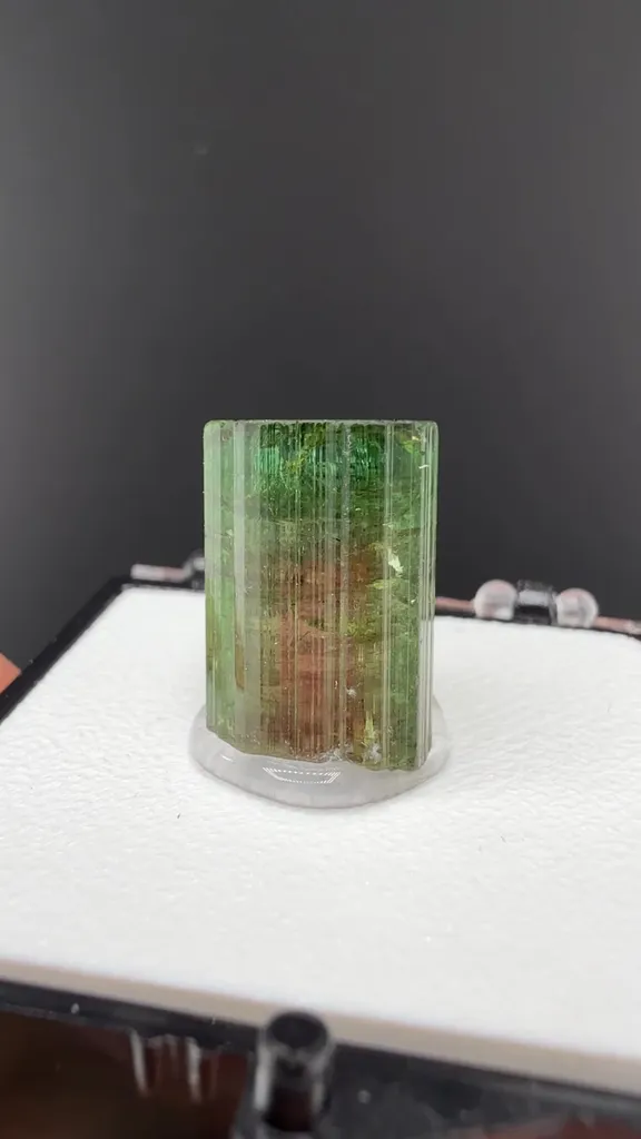 Elbaite (3.25g) image