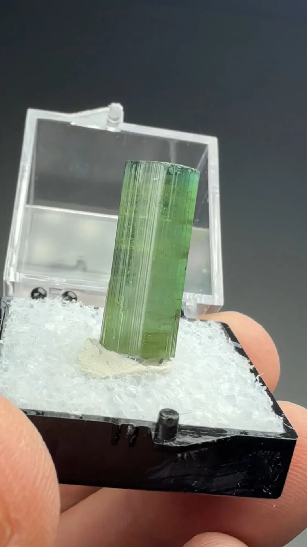Elbaite - image 2